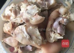 花生焖猪蹄的做法图解2