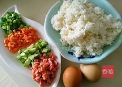 扬州炒饭的做法图解1