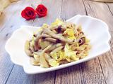 白玉菇炒鸡蛋的做法[图]