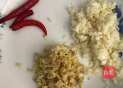 韭菜猪肉饺的做法图解3