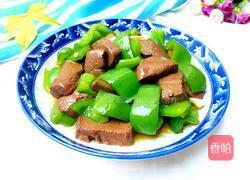 圆椒炒鸭血的做法图解7