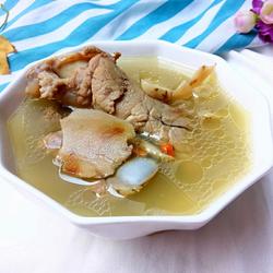 鲜土茯苓猪骨汤的做法[图]