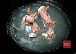 鲜土茯苓猪骨汤的做法图解4