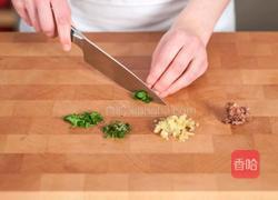 炸鱼配土豆片的做法图解3