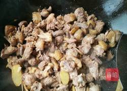 小鸡炖蘑菇的做法图解7