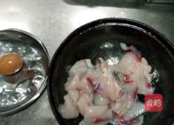 酸菜鱼片的做法图解2