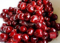 冰糖朗姆樱桃的做法图解1