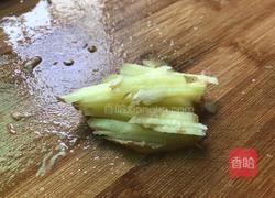 酸辣手撕包菜的做法图解3