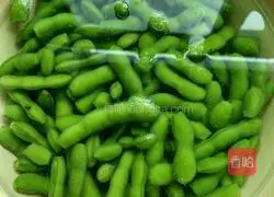 Illustration of how to make cold edamame 6