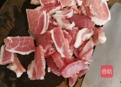 咸菜炒猪肉的做法图解1