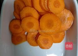 花菜炒胡萝卜的做法图解2