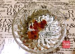 桃胶红枣银耳羹的做法图解2