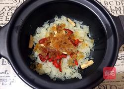 桃胶红枣银耳羹的做法图解5