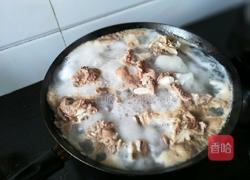 西红柿炖牛排的做法图解1