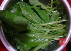 美味白菜汤的做法图解1