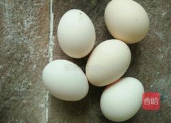 糖醋鸡蛋的做法图解1