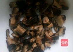 香菇拌面的做法图解4