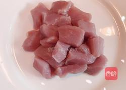 鱼胶炖鸡养颜汤的做法图解2