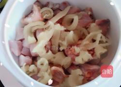 鱼胶炖鸡养颜汤的做法图解5