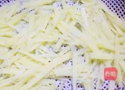 土豆炒火腿的做法图解3