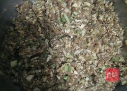 香菇猪肉馅包子的做法图解7