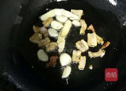 溪鱼炖豆腐的做法图解2