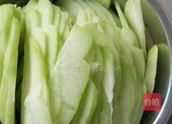 小虾皮煮佛手瓜的做法图解1