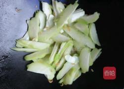 小虾皮煮佛手瓜的做法图解6