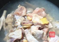 乱炖三黄鸡的做法图解2