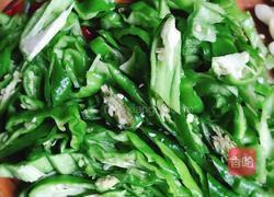 爆炒干小鱼辣椒的做法图解2