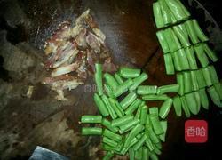 四季豆橄榄菜炒叉烧肉的做法图解1