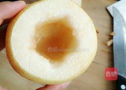 冰糖炖雪梨的做法图解3