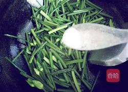 韭苔炒鸡蛋的做法图解6