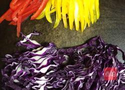 凉拌紫甘蓝的做法图解2