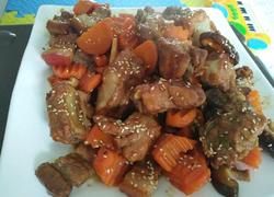 排骨炖五花肉