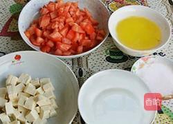 番茄炖豆腐的做法图解2