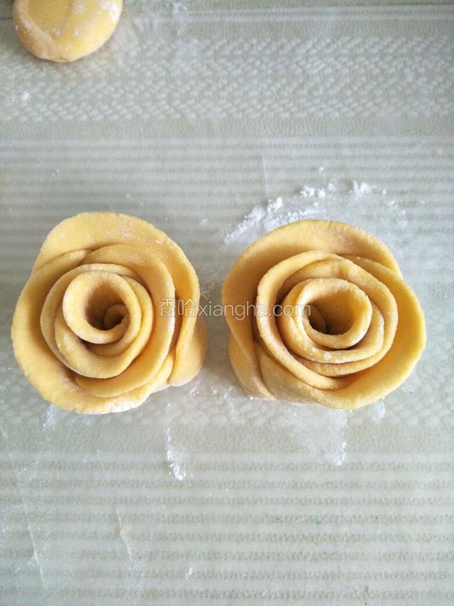 切好后整型静置20分钟