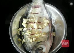 剁椒武昌鱼的做法图解3