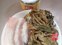 梅干菜焖肉的做法图解1