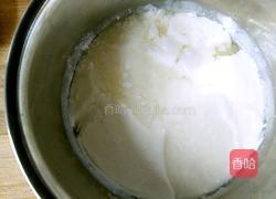 炒酸奶的做法图解1