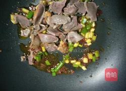 彩椒爆鸭胗的做法图解10