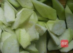 一 分钟快手搞定～丝瓜鸡蛋汤的做法图解2