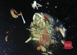 酸辣鸡肾的做法图解3