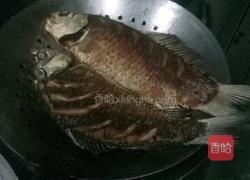 大蒜烧鲫鱼的做法图解4