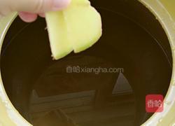 胡萝卜山药排骨汤的做法图解5