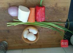 杂蔬鸡蛋羹的做法图解1