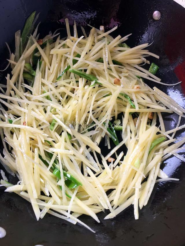翻炒均匀