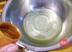 Illustration of how to make strawberry cream scallops 7