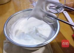 红丝绒北海道蛋糕的做法图解3