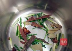 电压锅炖五花肉的做法图解6